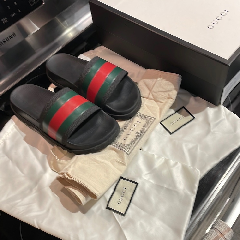 Gucci slides size 9 original box and all packaging included